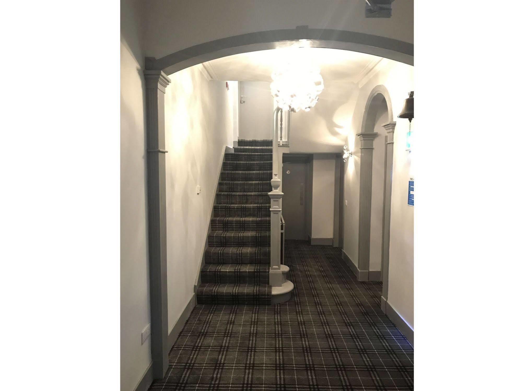 Macduff The Knowes Hotel & Restaurant מראה חיצוני תמונה